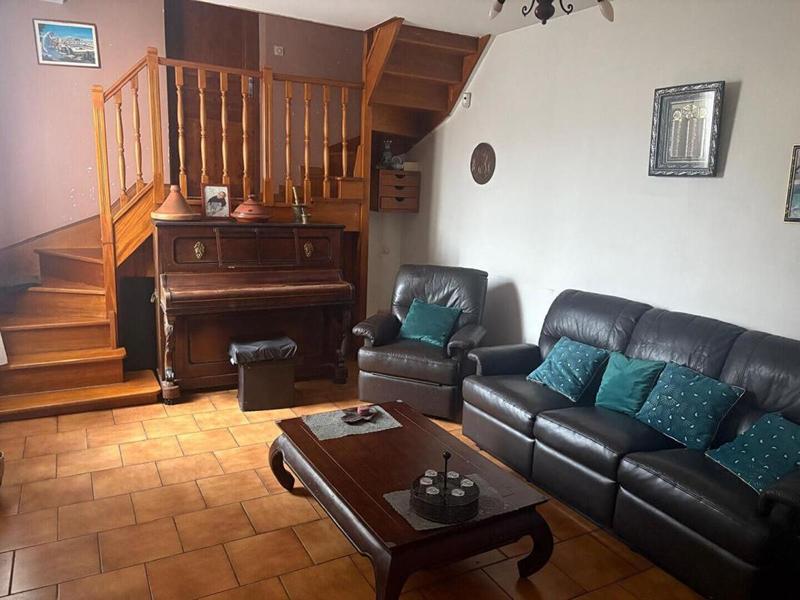 Maison - 140 m² - 5 pièces