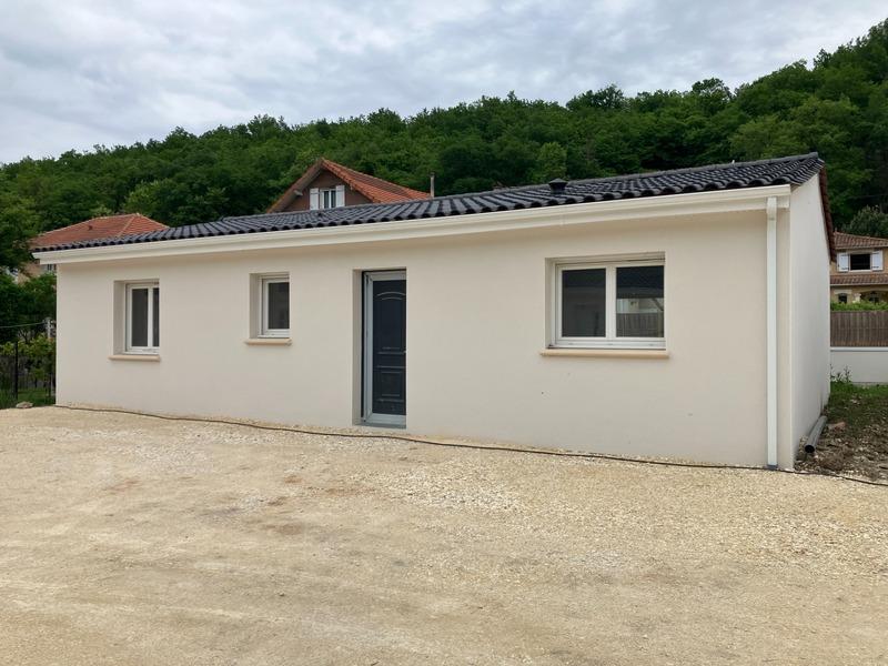 Maison - 93 m² - 4 pièces