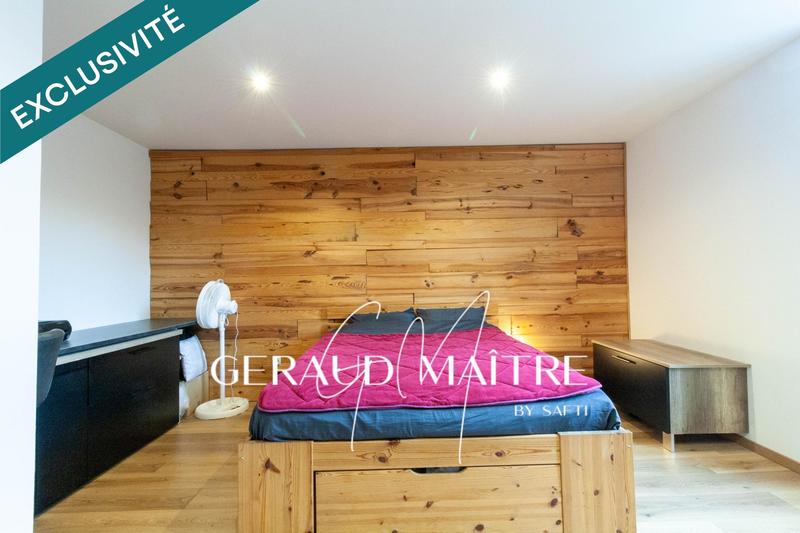 Maison - 242 m² - 10 pièces