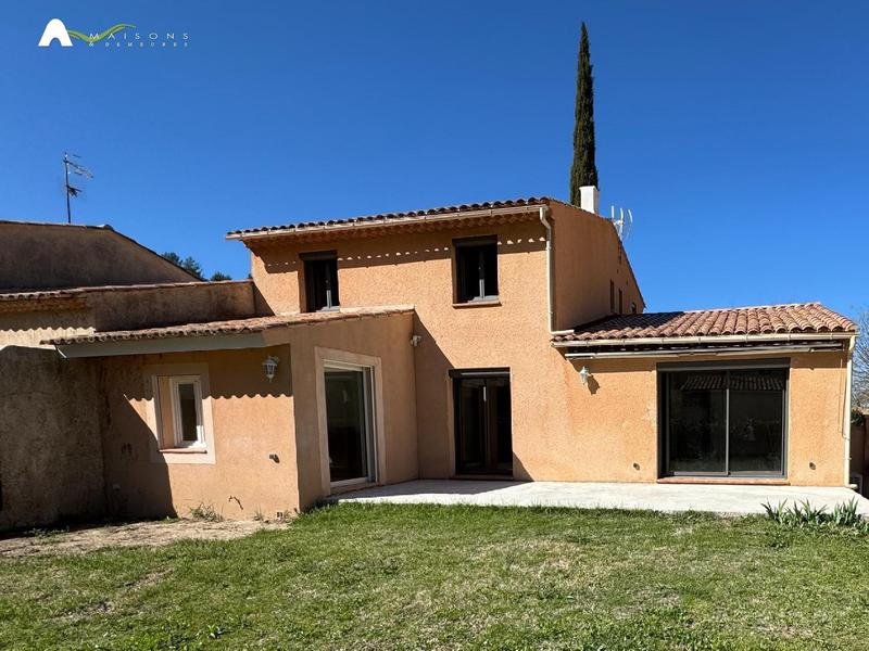 Villa - 108 m² - 6 pièces
