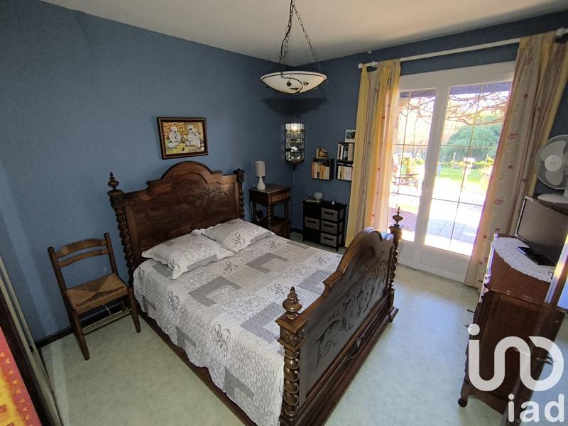 Maison - 230 m² - 9 pièces