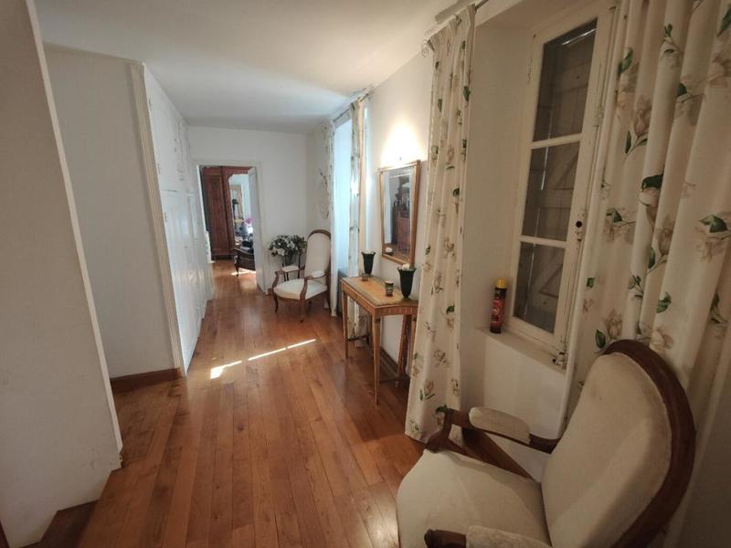 Maison - 179 m² - 7 pièces