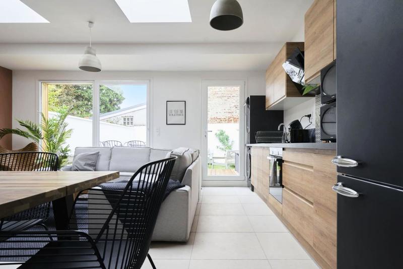 Maison - 137 m² - 8 pièces