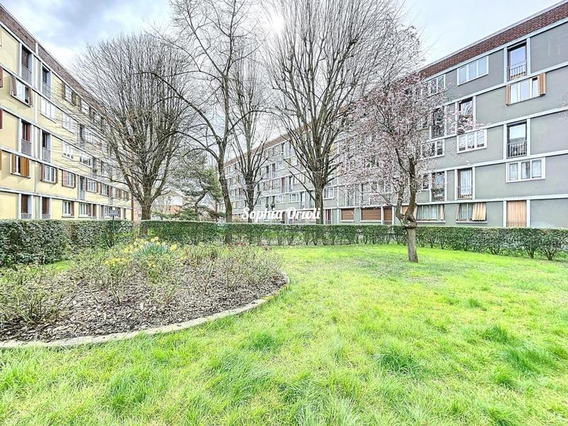 Appartement - 81 m² - 5 pièces