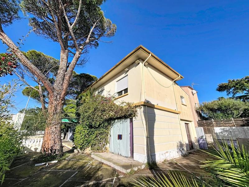 Maison - 200 m² - 4 pièces