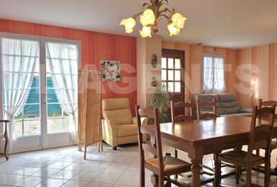 Maison - 106 m² - 4 pièces