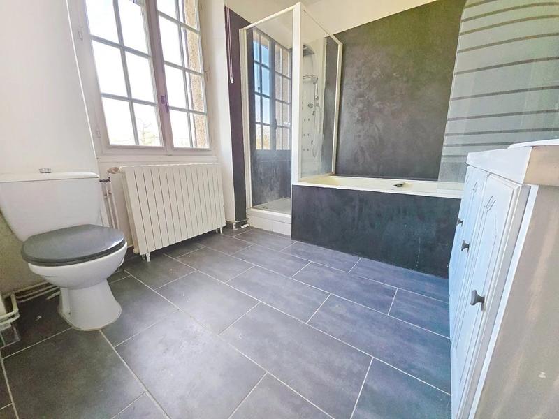 Maison - 157 m² - 7 pièces