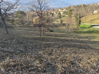 Terrain constructible - 2 400 m²