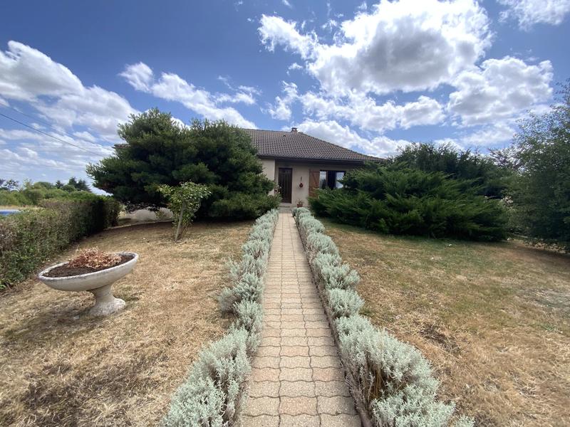 Maison - 98 m² - 4 pièces