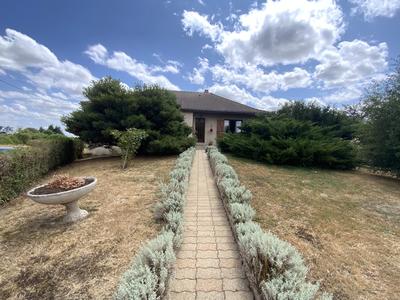 Maison - 98 m² - 4 pièces