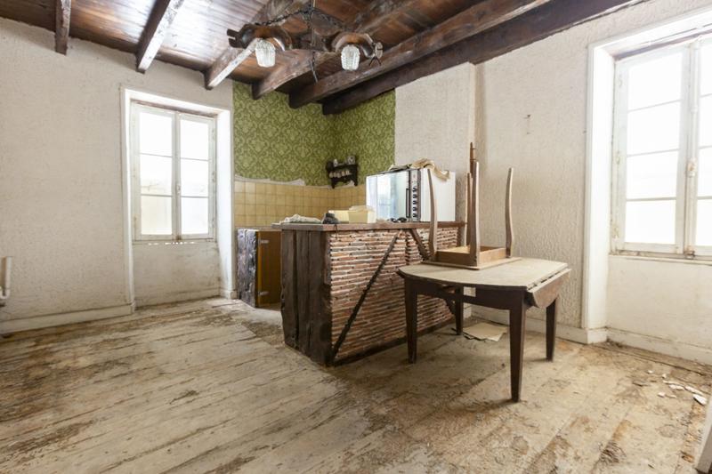 Maison ancienne - 350 m² - 11 pièces