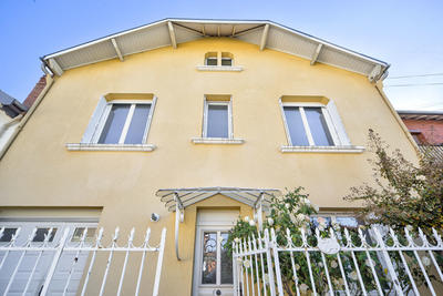 Maison - 156 m² - 6 pièces