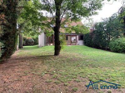 Maison - 145 m² - 8 pièces