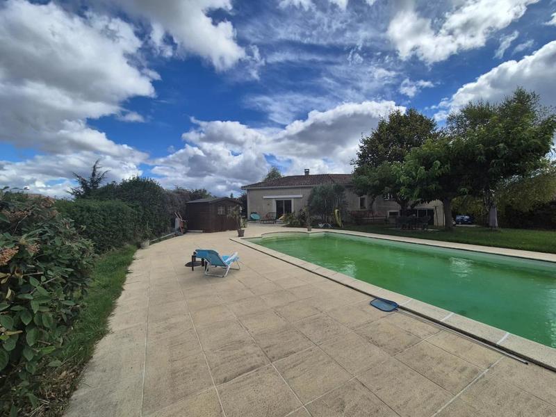 Maison - 164 m² - 5 pièces