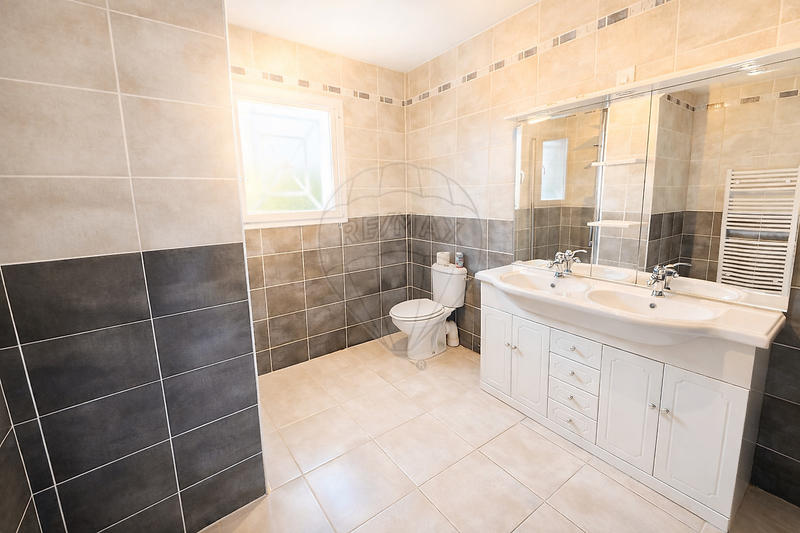 Maison - 101 m² - 5 pièces