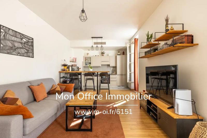 Appartement - 60 m² - 2 pièces