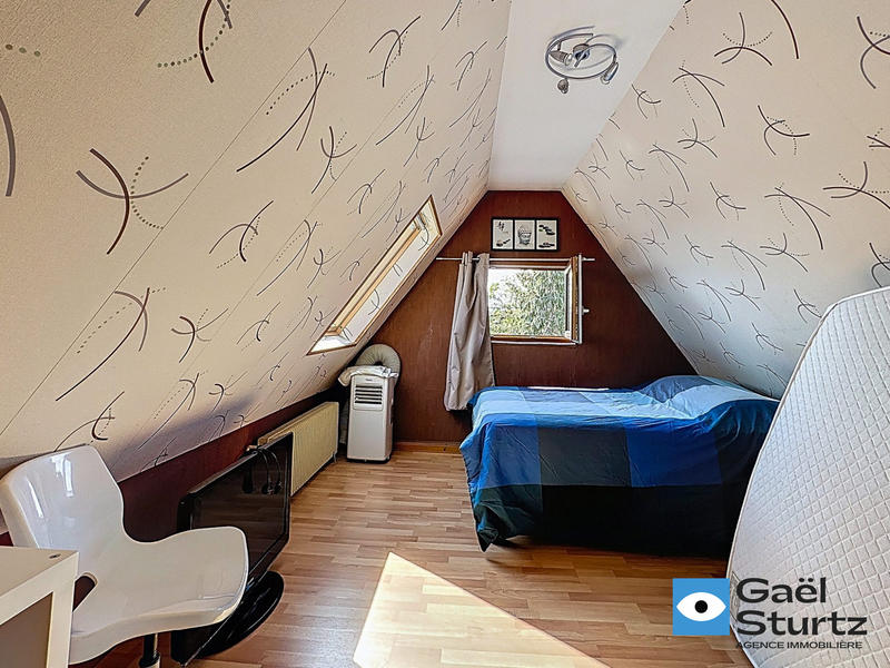 Maison - 182 m² - 8 pièces