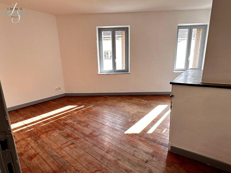 Appartement - 82 m² - 3 pièces
