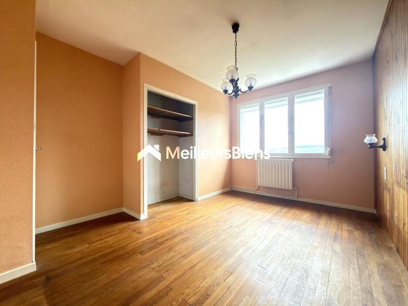 Propriété - 84 m² - 4 pièces
