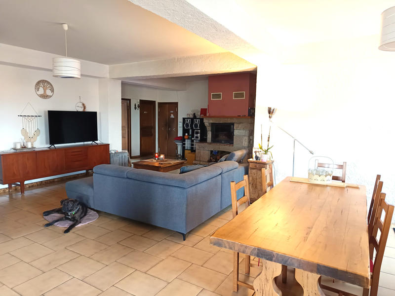 Propriété - 330 m² - 14 pièces