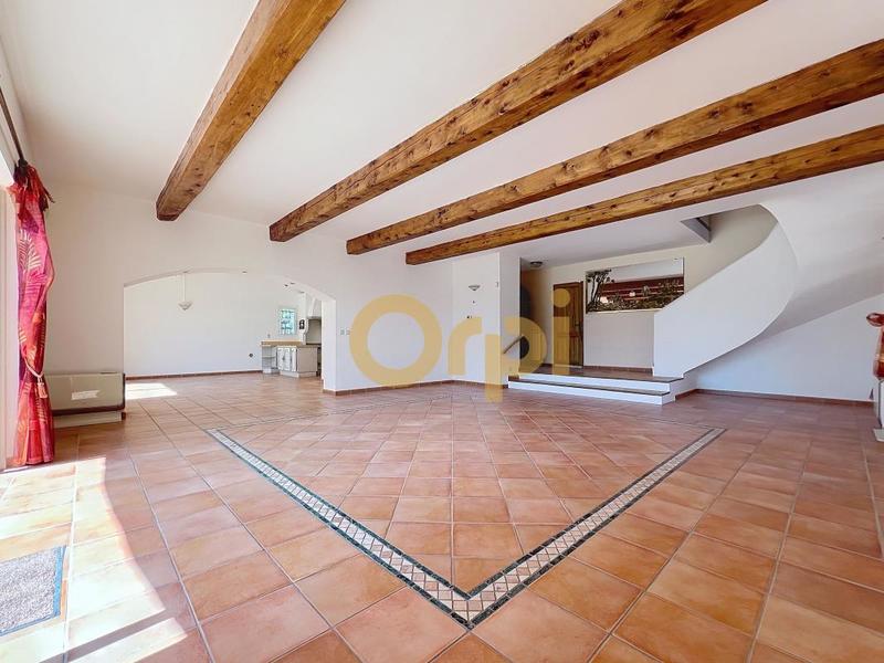 Villa - 192 m² - 6 pièces