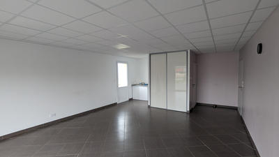 Local commercial - 38 m² - 1 pièce