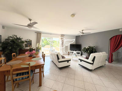 Maison - 163 m² - 8 pièces