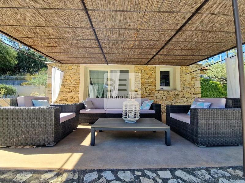 Propriété - 144 m² - 6 pièces