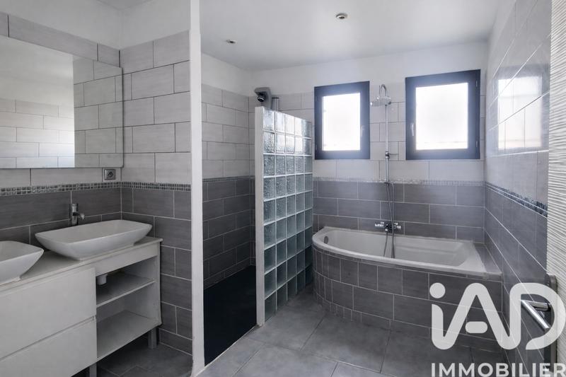 Maison - 161 m² - 5 pièces