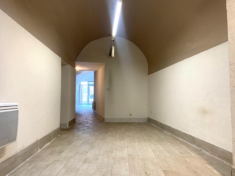 Local d'activités - 69 m²