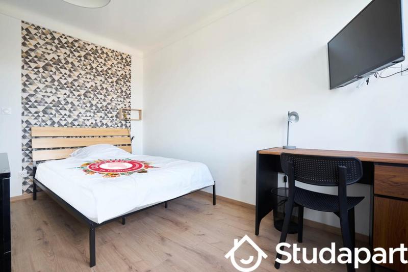 Chambre - 9 m² - 1 pièce