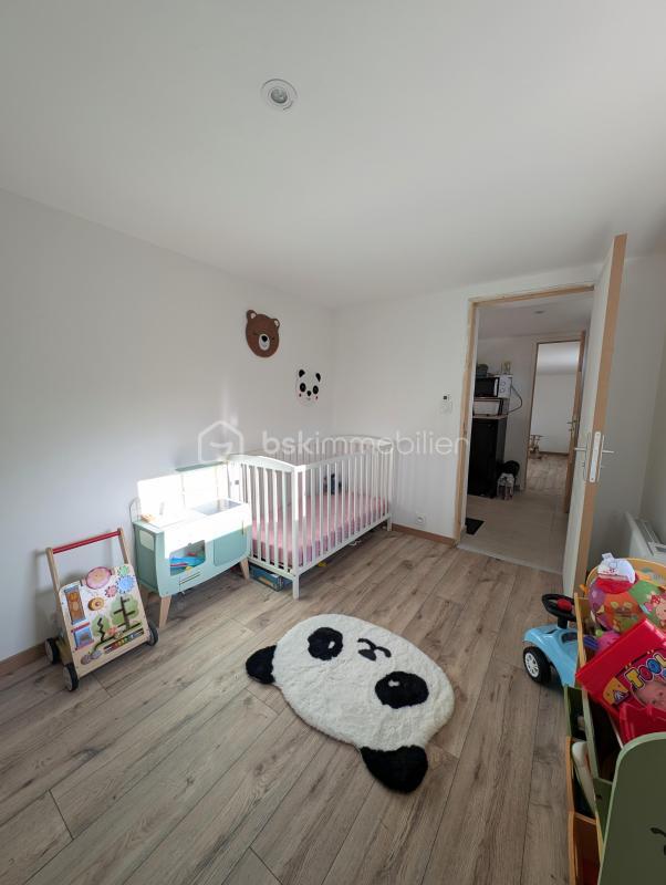 Maison traditionnelle - 90 m² - 4 pièces