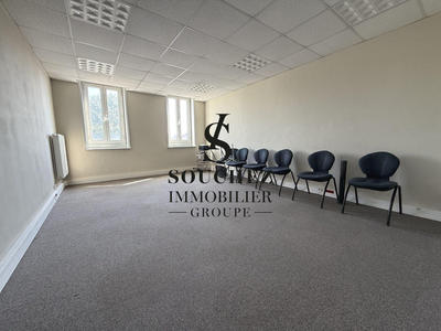 Bureau - 500 m² - 25 pièces