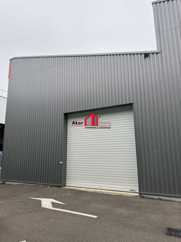 Entrepôt - 247 m²