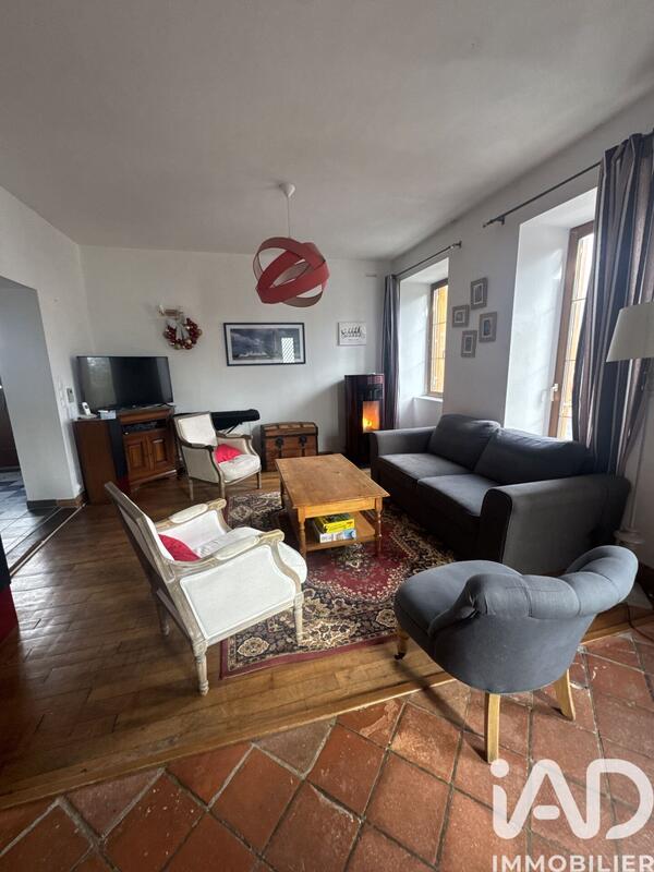 Maison - 148 m² - 6 pièces