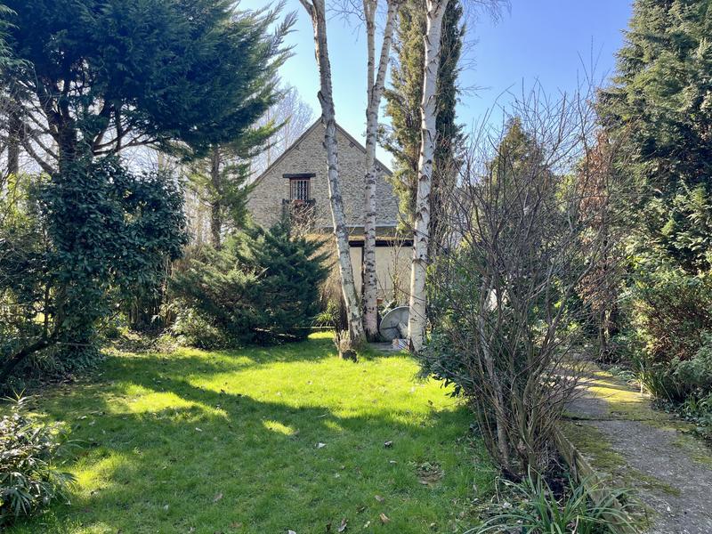 Maison - 180 m² - 6 pièces