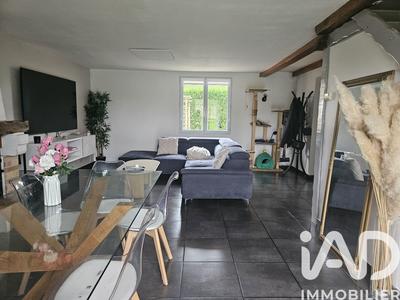 Maison - 95 m² - 5 pièces