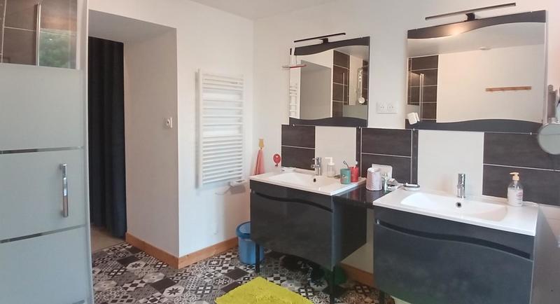 Maison - 94 m² - 5 pièces