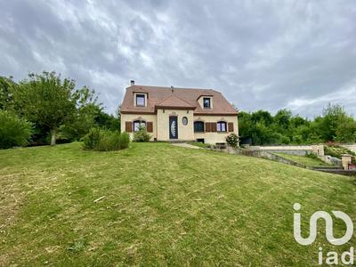 Maison - 226 m² - 7 pièces