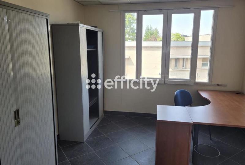 Bureau - 196 m² - 12 pièces