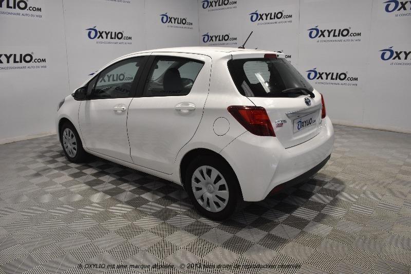 Toyota Yaris III (3) Hybrid 100h France Business Cvt 5 Pt