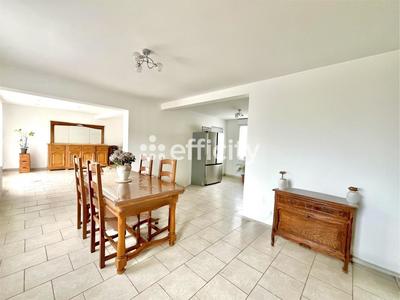 Maison - 150 m² - 5 pièces