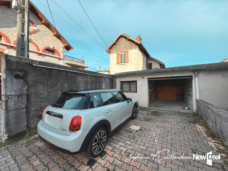 Maison - 102 m² - 5 pièces