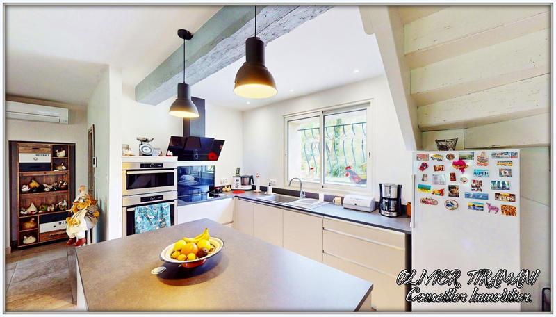 Villa - 160 m² - 8 pièces