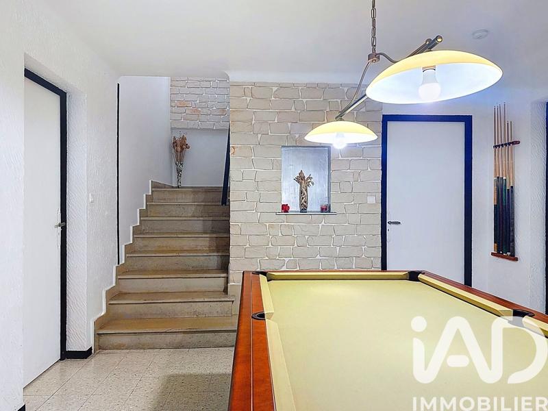 Maison - 197 m² - 8 pièces