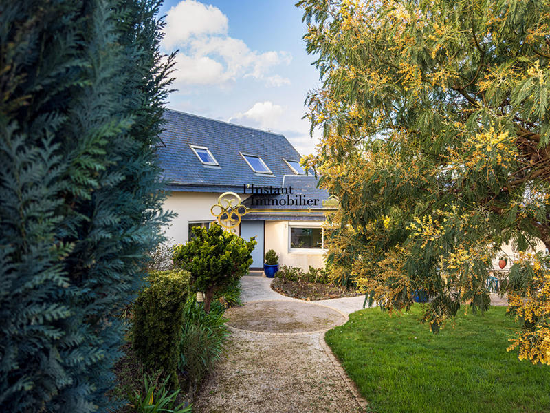 Demeure - 150 m² - 6 pièces