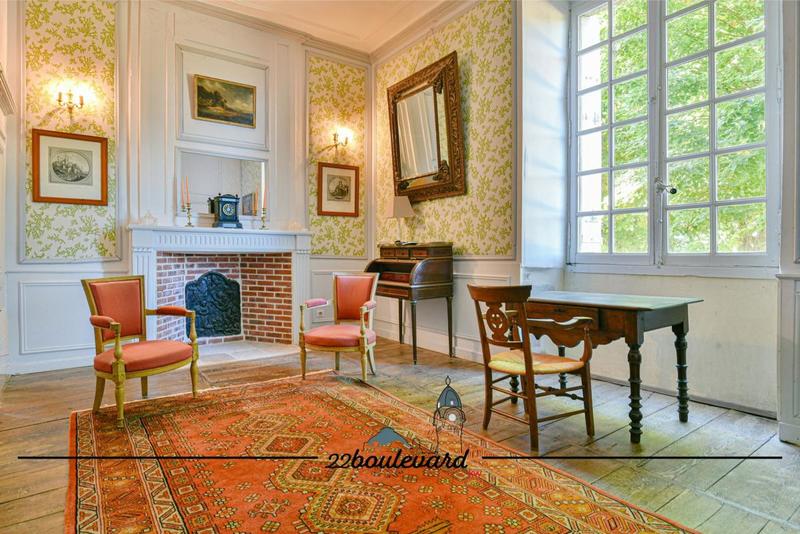 Maison de maîtres - 464 m² - 11 pièces