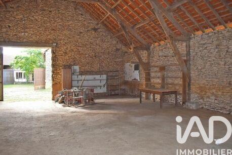 Maison - 300 m² - 15 pièces