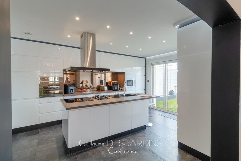 Maison - 150 m² - 6 pièces