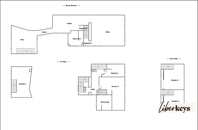 Propriété - 155 m² - 8 pièces
